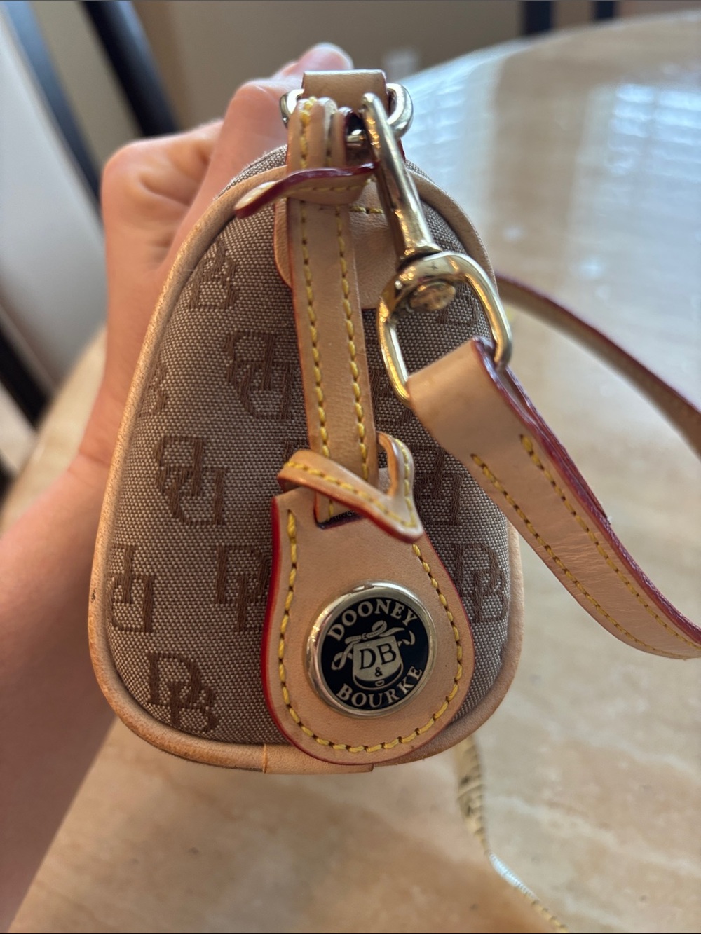 DOONEY & BOURKE vintage shoulder purse